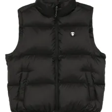 Жилет с нашивкой-логотипом