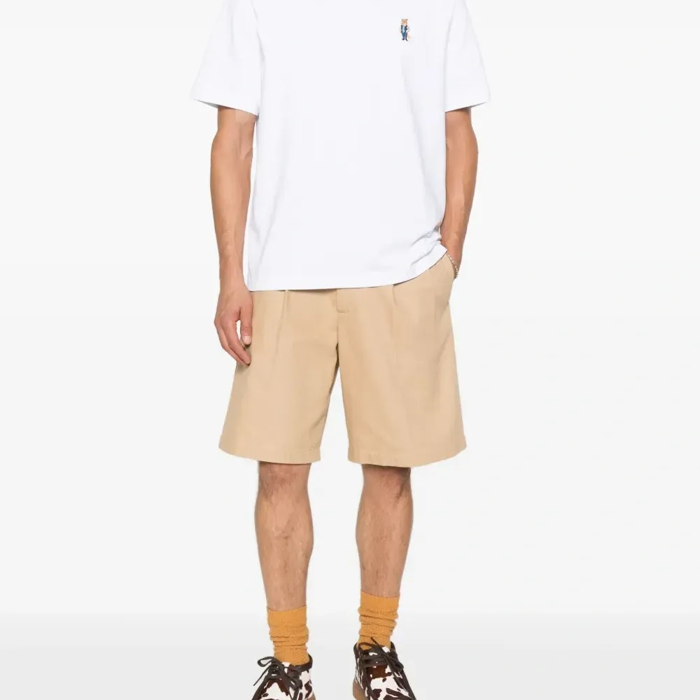 Футболка с вышивкой