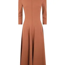 Расклешенное платье с рукавами три четверти