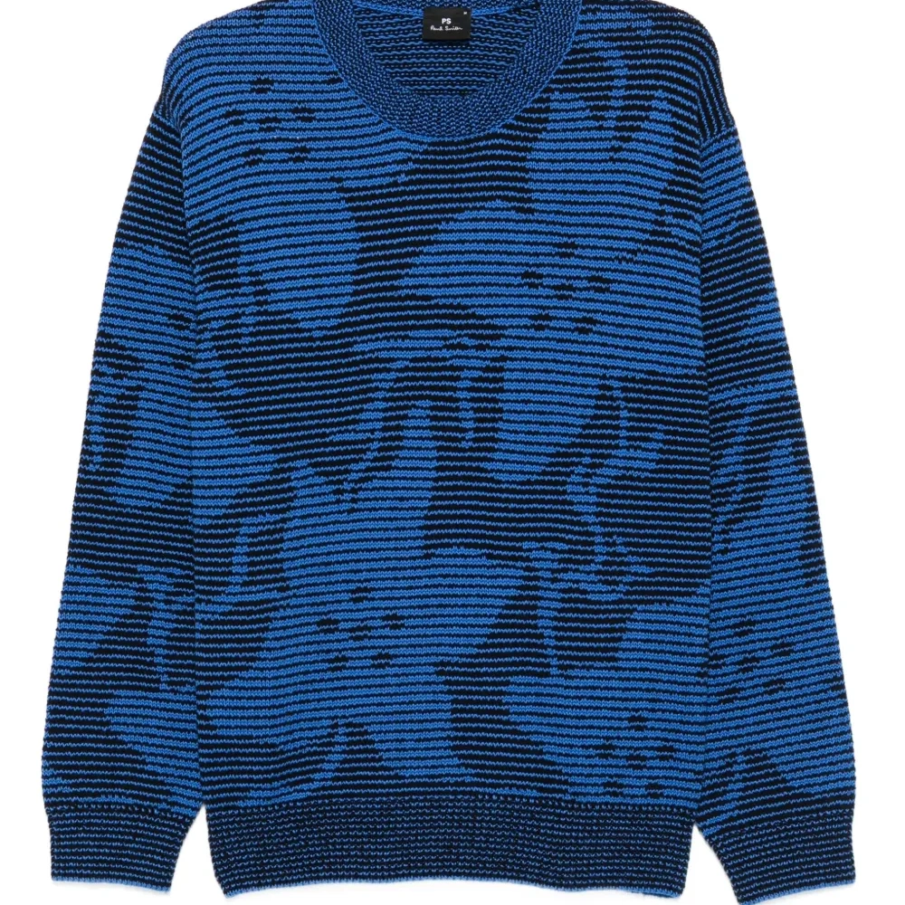 Полосатый свитер с цветочным узором