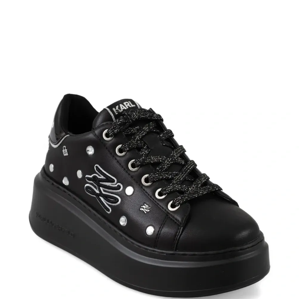 Кроссовки на платформе с заклепками Кроссовки на платформе с заклепками