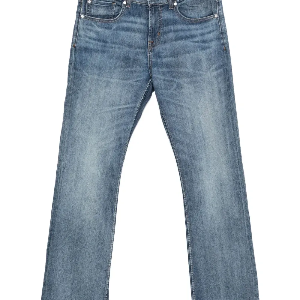 Джинсы с пятью карманами