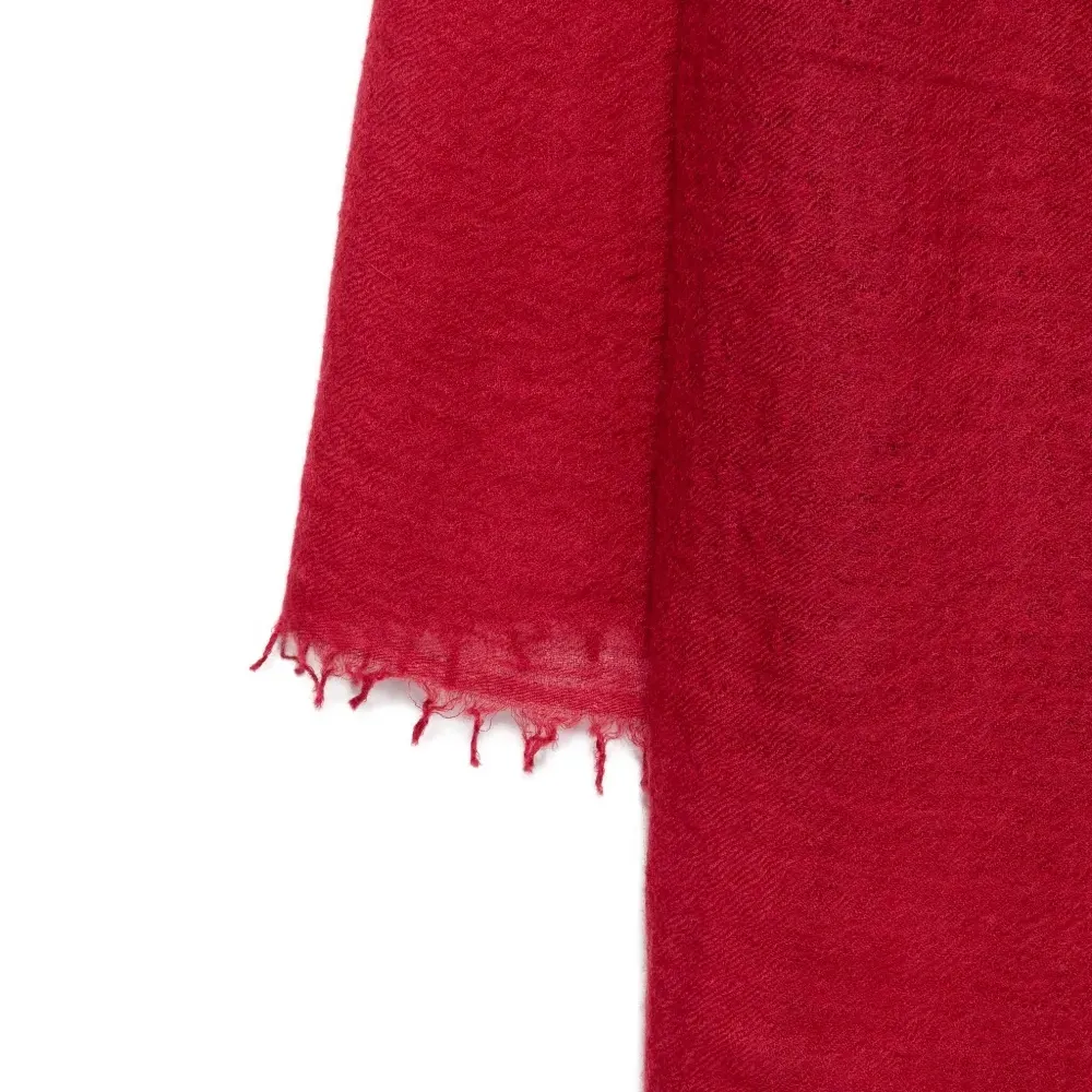 Кашемировый шарф с бахромой