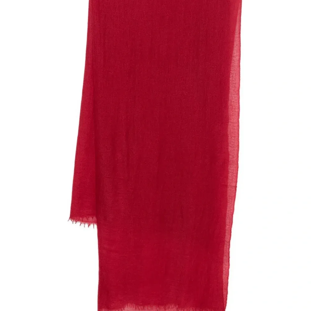 Кашемировый шарф с бахромой