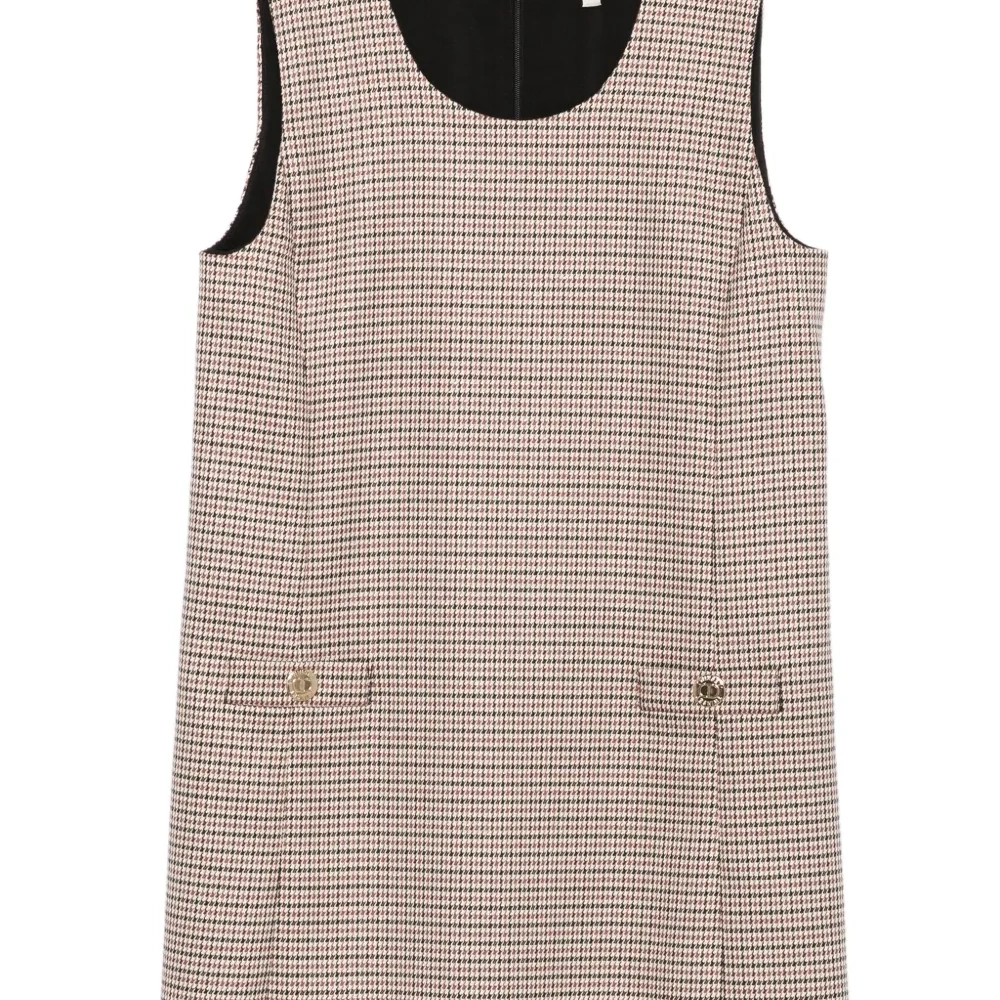 Клетчатое платье без рукавов