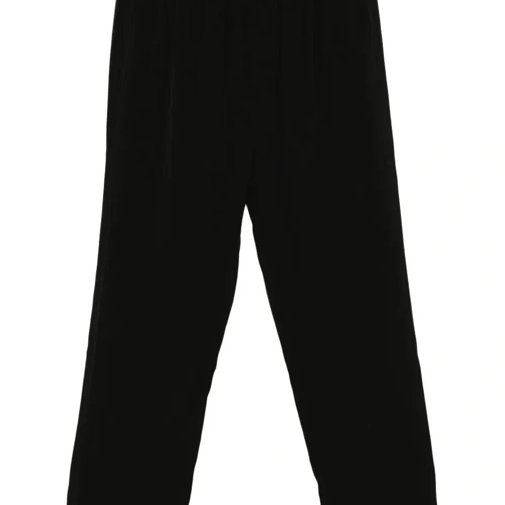 Спортивные брюки с кантом