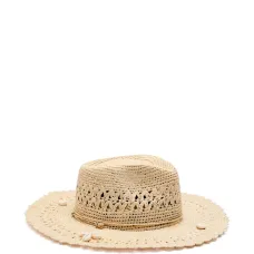 Соломенная федора, украшенная ракушками