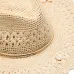 Соломенная федора, украшенная ракушками