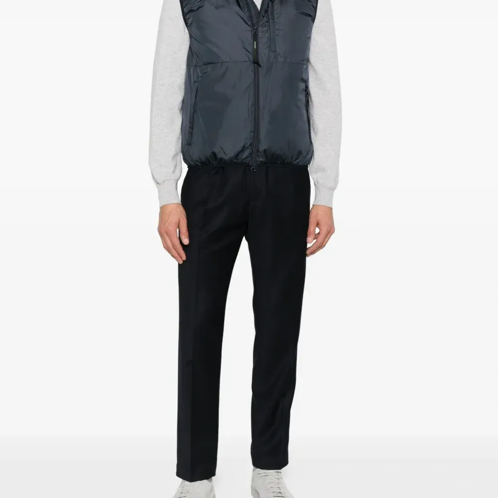 Жилет на молнии