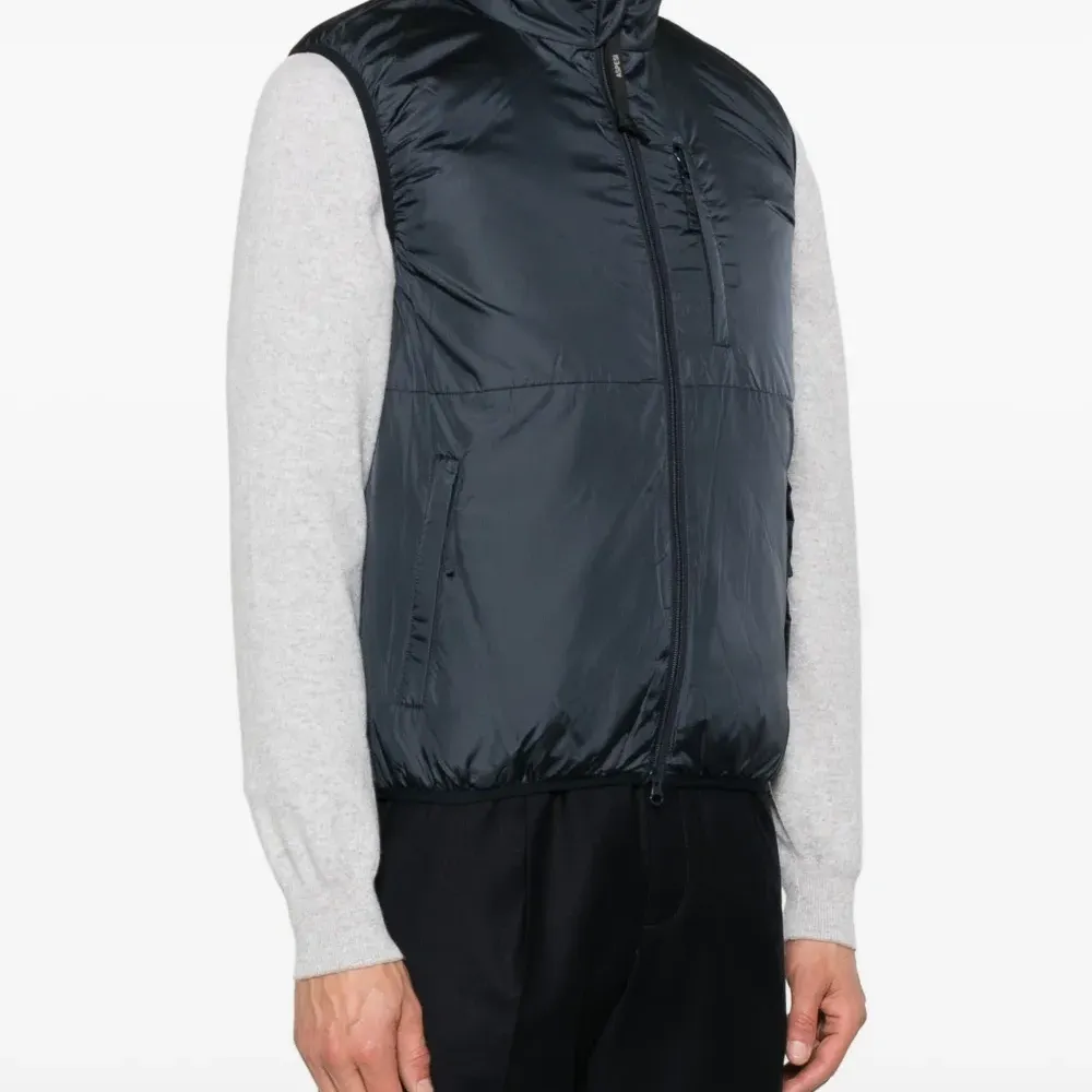 Жилет на молнии