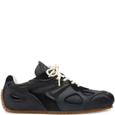 Кроссовки на шнуровке со вставками