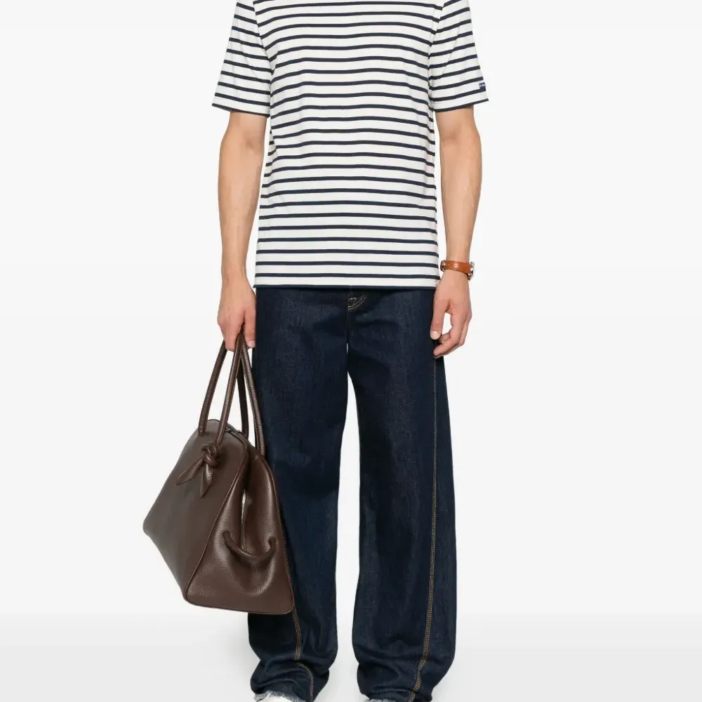 Футболка в полоску