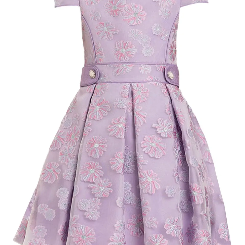 Платье с цветочной вышивкой и плиссировкой