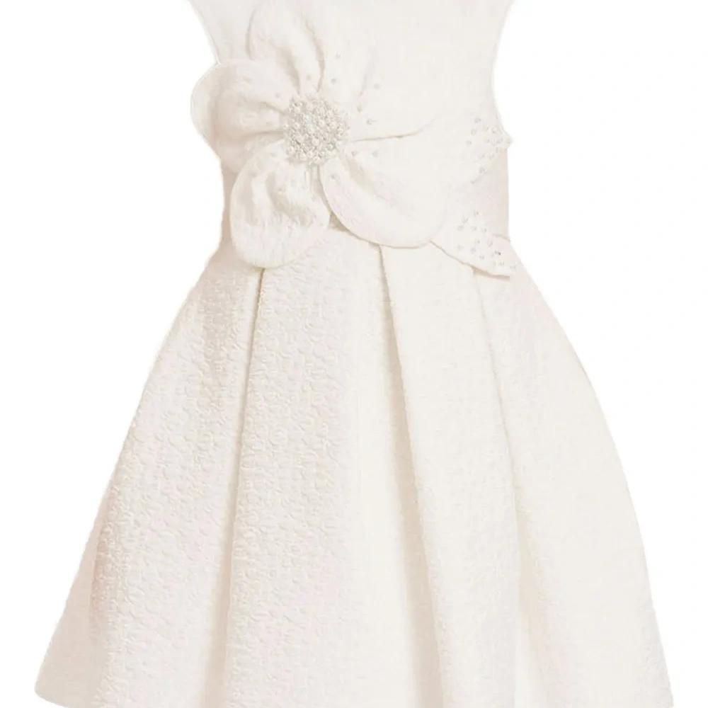 Платье с цветочным декором и бантом