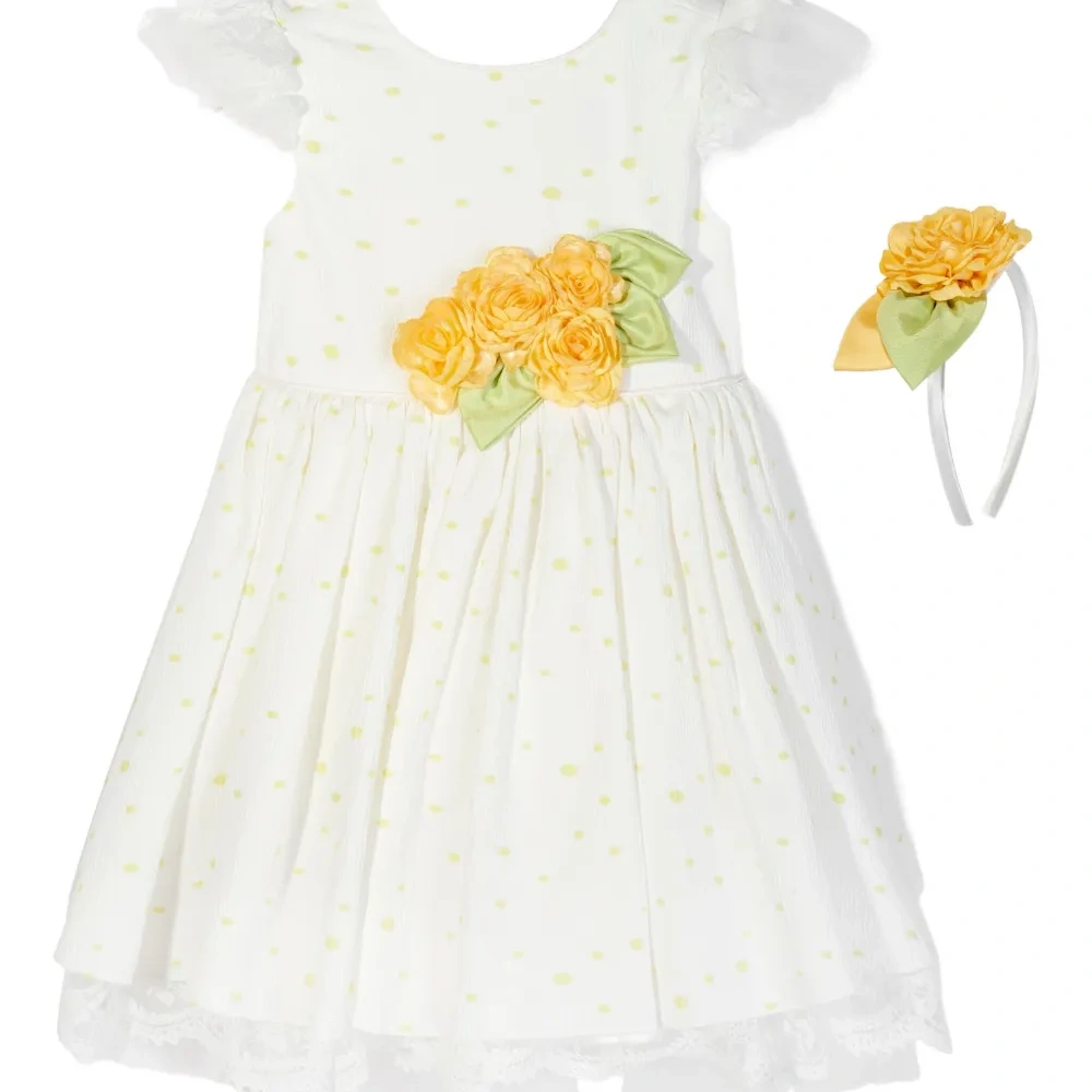 Платье в горох с кружевом