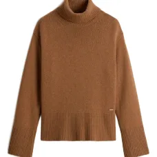 Шерстяной свитер с высоким воротником