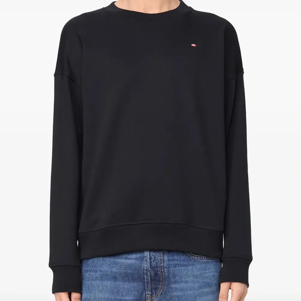 Толстовка с вышитым логотипом