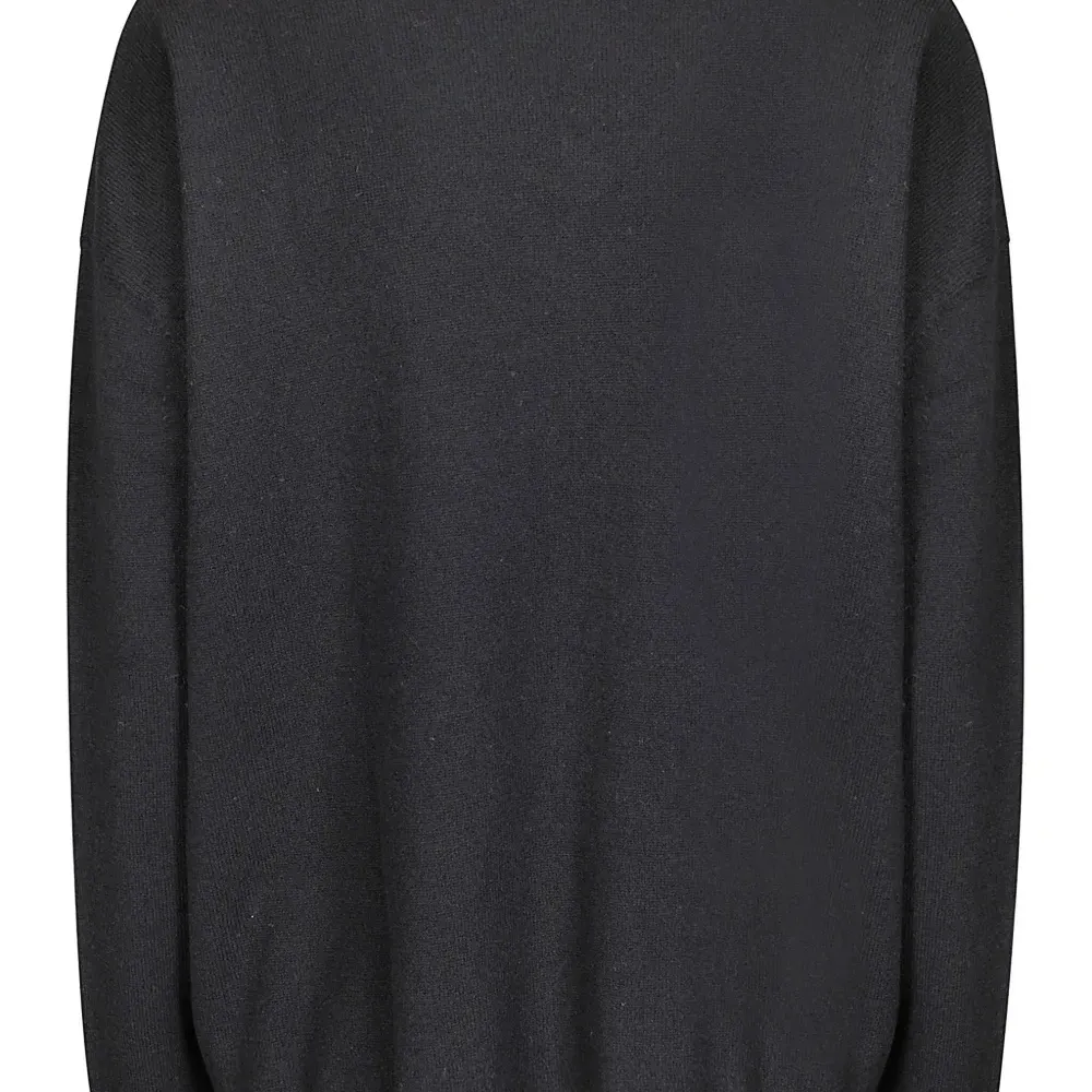 Кашемировый свитер с V-образным вырезом