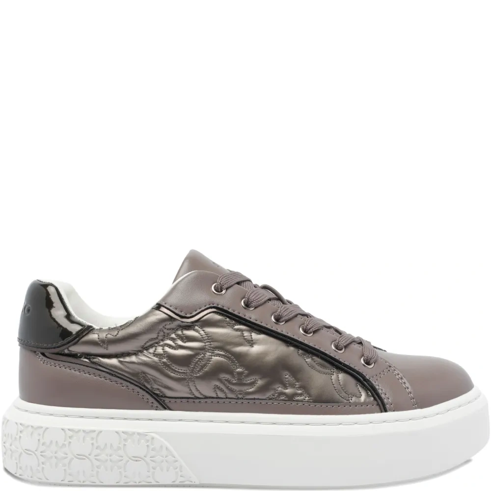 Стеганые кроссовки на платформе