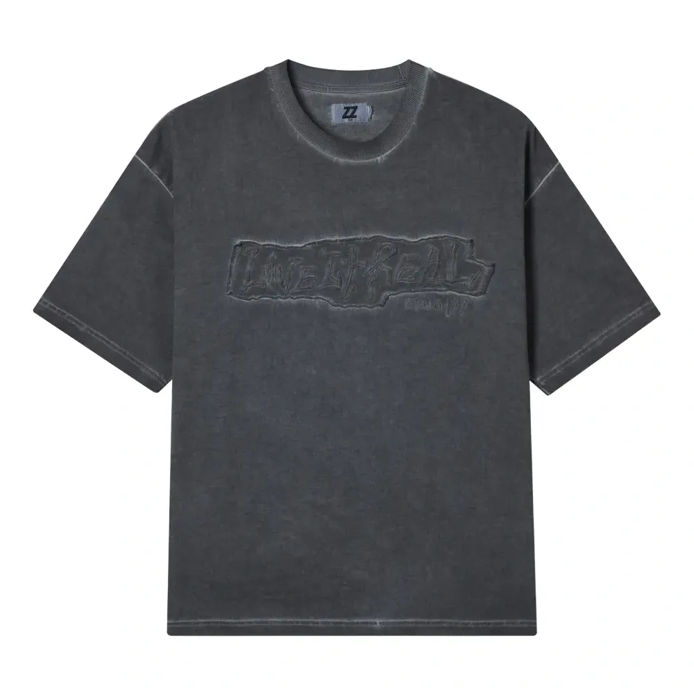 Футболка с вышивкой