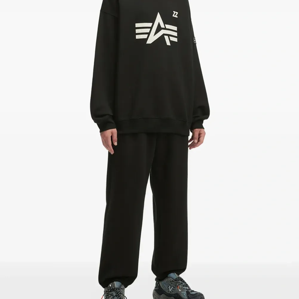 Толстовка с логотипом Толстовка с логотипом