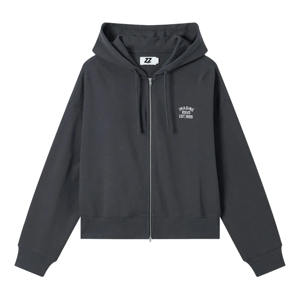 Куртка на молнии с вышивкой