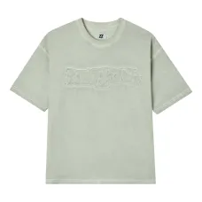 Футболка с тисненым логотипом