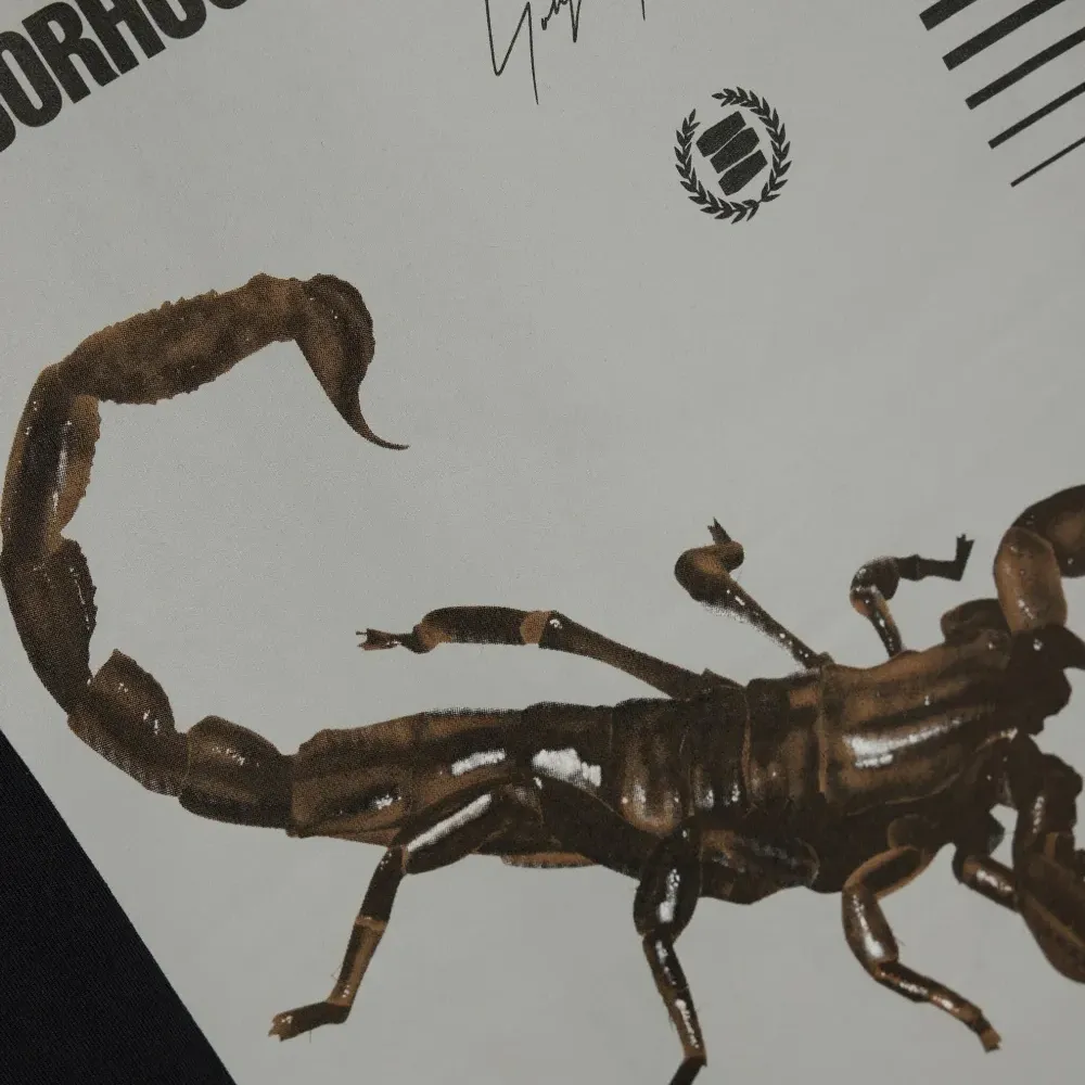 Футболка с графичным принтом из коллаборации с Neighborhood Футболка с графичным принтом из коллаборации с Neighborhood