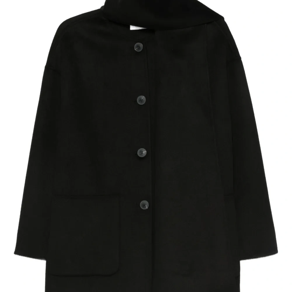 Однобортное пальто с накладными карманами