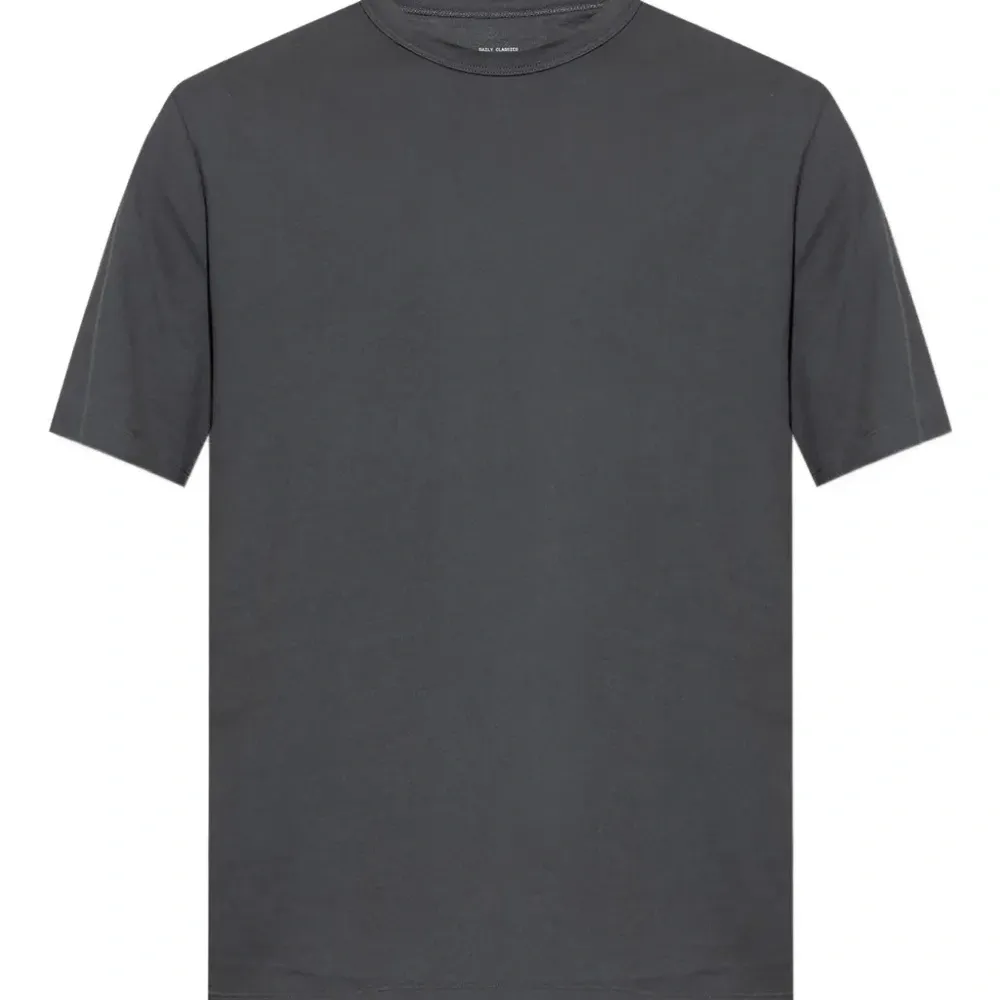 Футболка с круглым вырезом