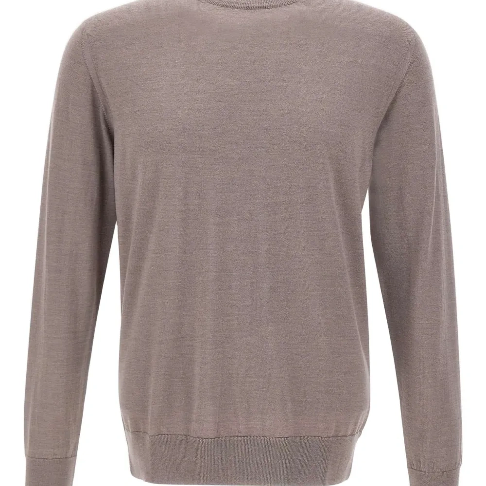 Свитер с круглым вырезом и подолом в рубчик