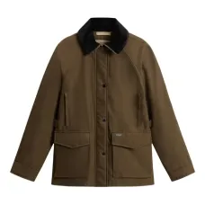 Куртка с карманами и бархатным воротником