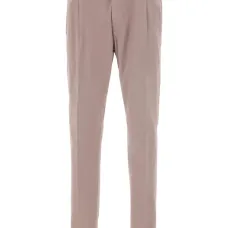 Брюки с карманами и складками Брюки с карманами и складками