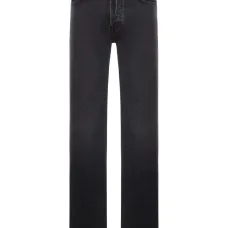 Прямые джинсы с пятью карманами