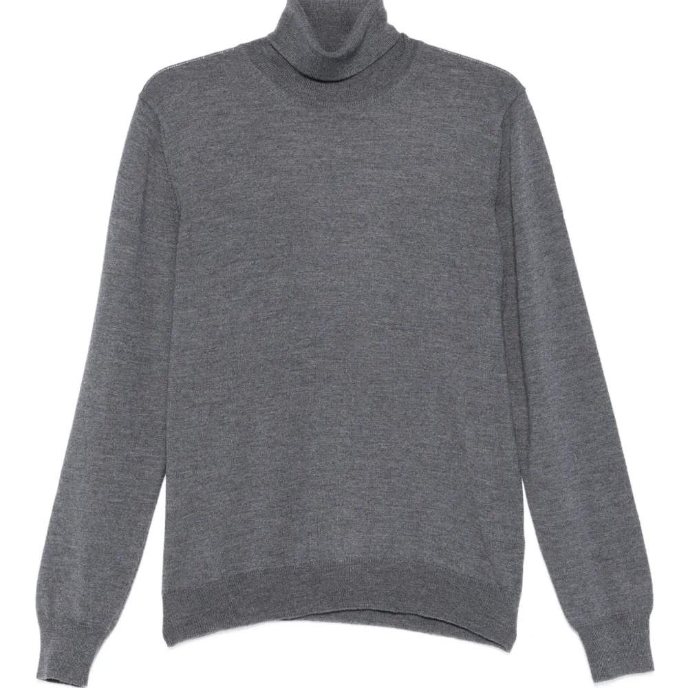 Шерстяной свитер с высоким воротником