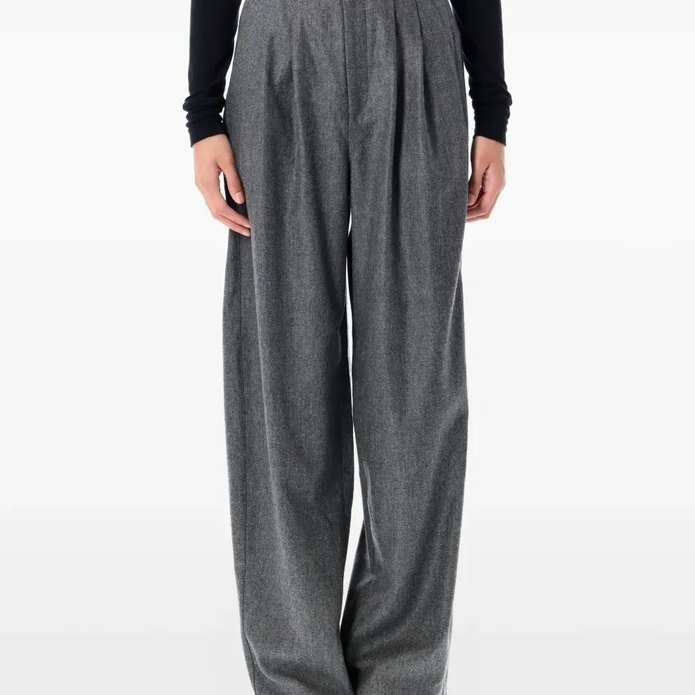 Прямые брюки с поясом