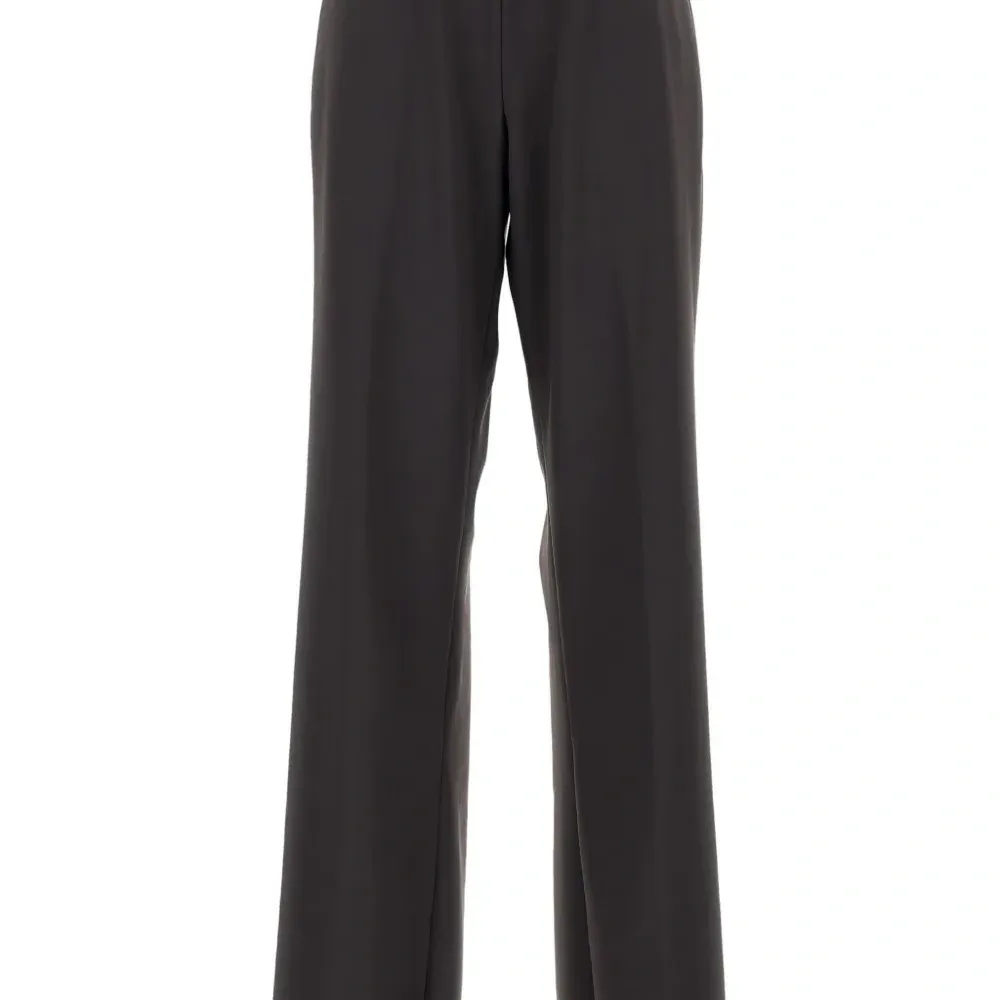 Прямые брюки с эластичным поясом