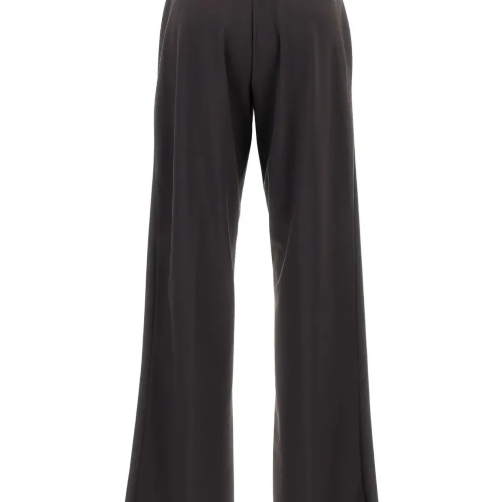 Прямые брюки с эластичным поясом