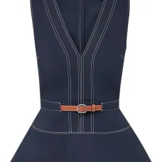 Топ с V-образным вырезом и поясом