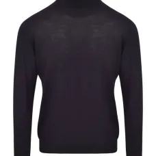 Свитер с высоким воротником