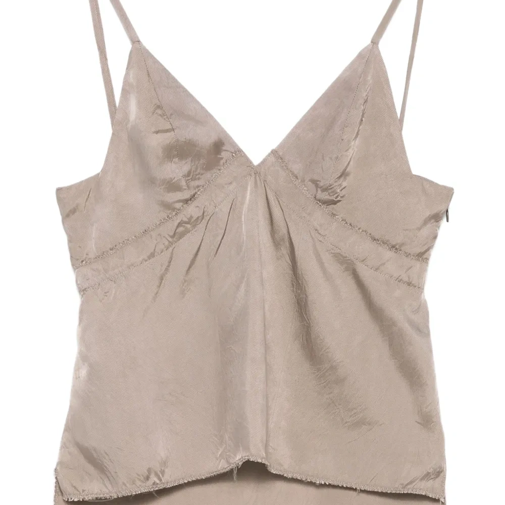 Топ с V-образным вырезом