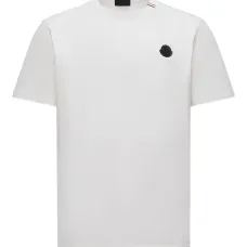 Футболка с нашивкой-логотипом