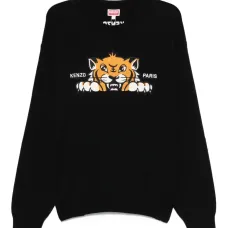 Свитер с вышивкой