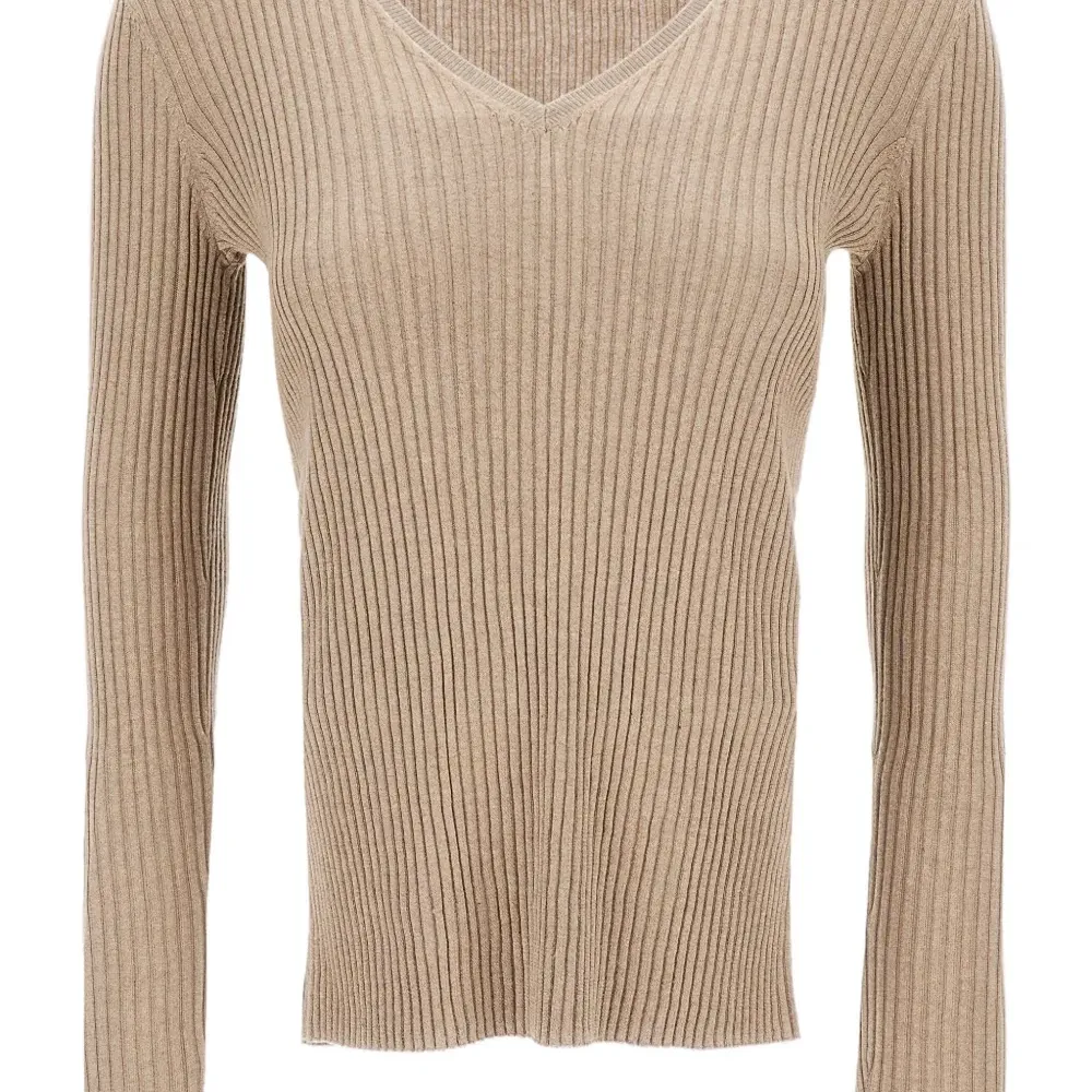 Джемпер в рубчик с V-образным вырезом Джемпер в рубчик с V-образным вырезом