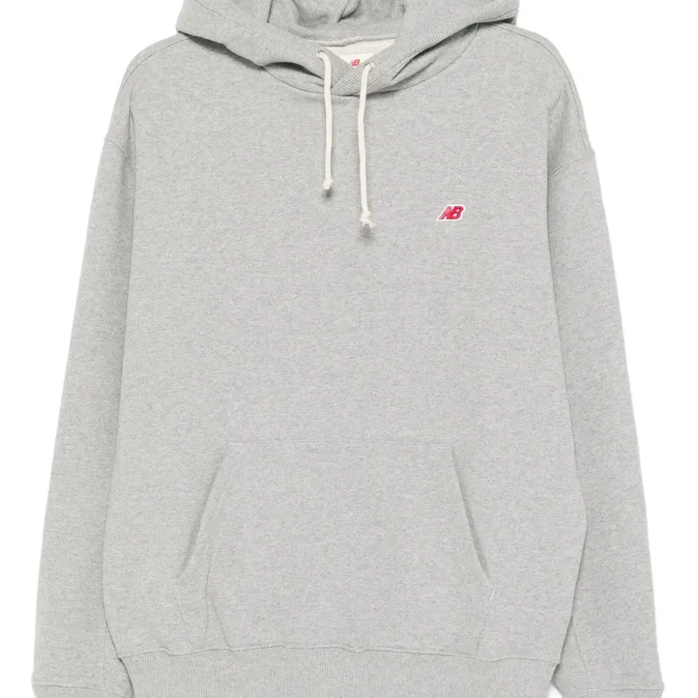 Худи с вышитым логотипом Худи с вышитым логотипом