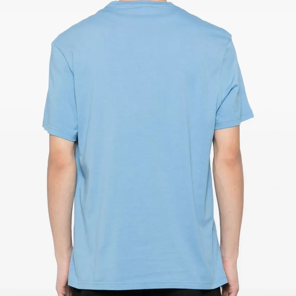 Футболка с логотипом