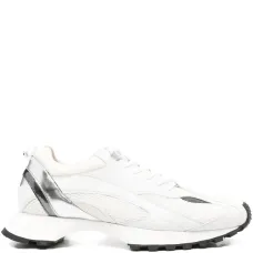 Кроссовки на шнуровке