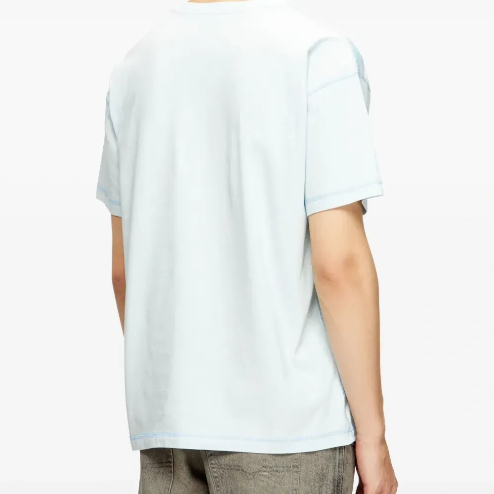 Футболка с графичным принтом