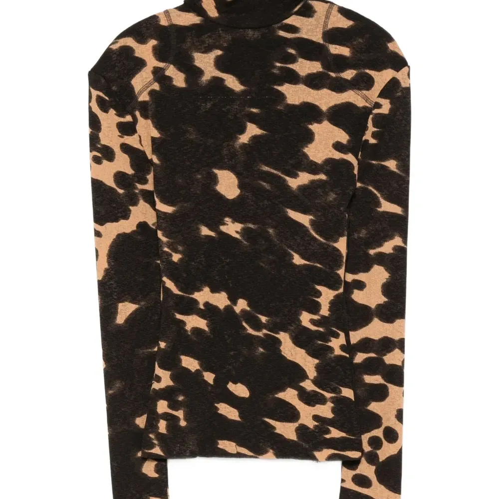 Водолазка с принтом