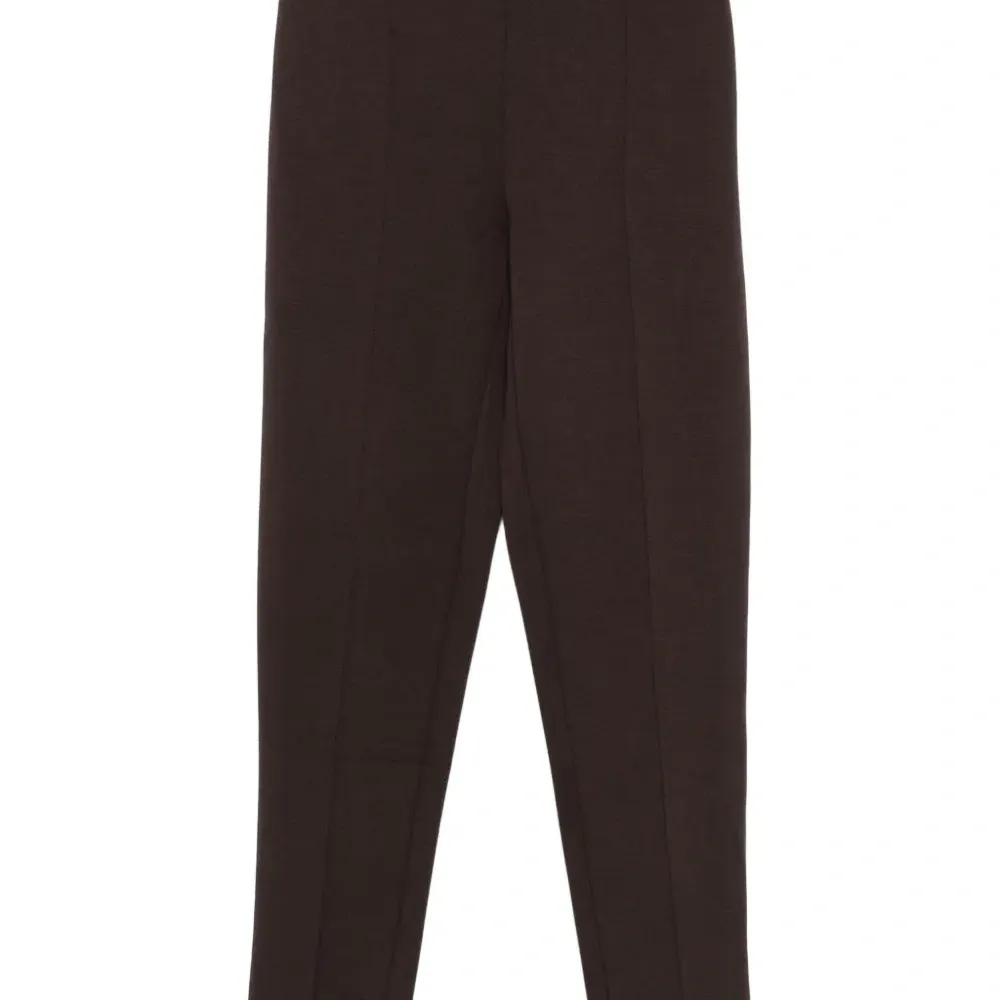 Прямые брюки со складками